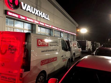 Drive Vauxhall Weston-Super-Mare Helps Deliver Christmas Presents | Drive Vauxhall