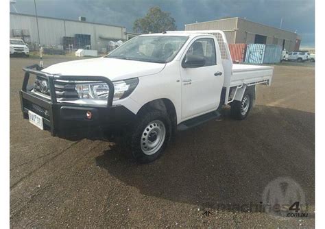 Buy Used Toyota Toyota Hilux Gun Tgn Gun R Tray Truck In