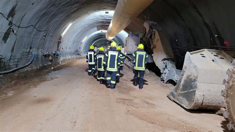 Feuerwehr Kapsweyer Atemschutzausbildung F R Den Tunnel