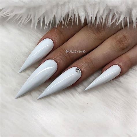 46 Cute Pointy Acrylic Nails That Are Fun To Wear In 2020