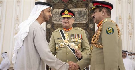 UAE honours Pakistan army chief - Virgin Radio Dubai