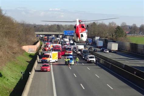 T Dlicher Unfall Auf Der A Bei Holzwickede Nahe Schwerte