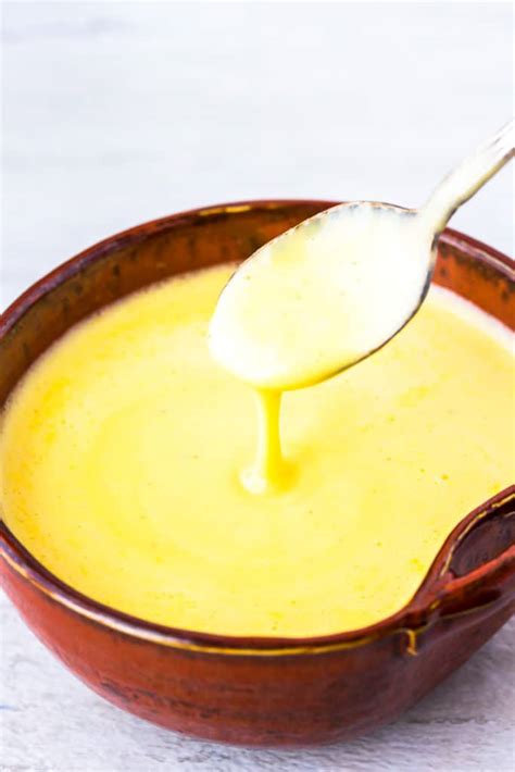 Easy Hollandaise Sauce Blender Method Delicious Little Bites