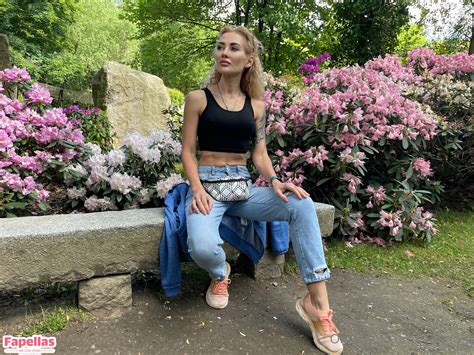 Awarise Aka Awarisx3 Nude Leaks OnlyFans Fapellas