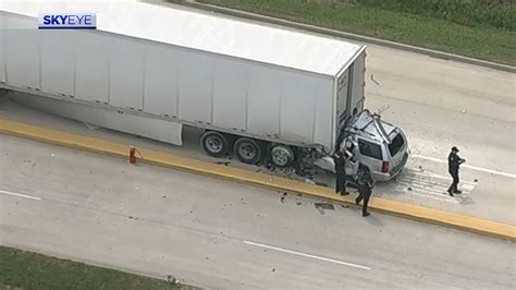 Harris County Traffic Fatality At Least 1 Killed After Suv Crashes