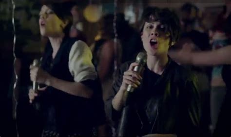 Tegan And Sara – “Closer” Video