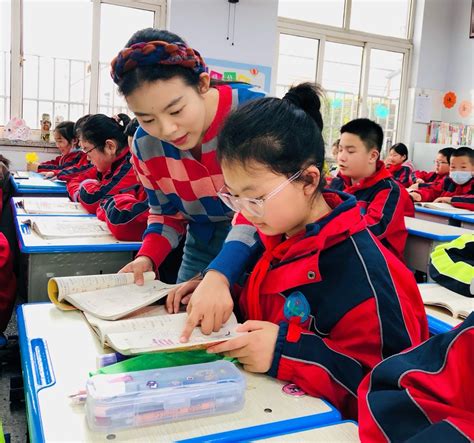 汇聚雷锋之光 致敬榜样力量——雷锋小学教育集团“雷锋式好教师”推介 资讯 中原教育周刊网 为教育服务 有高度更有态度