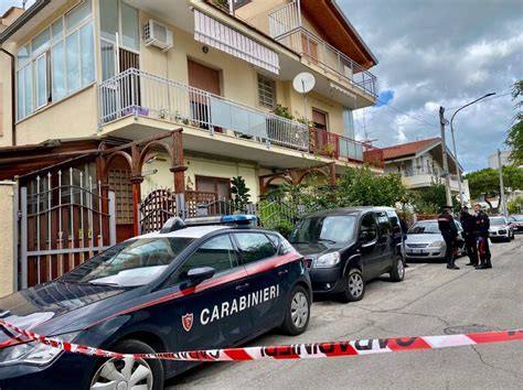 Coppia Trovata Morta In Casa A Montesilvano Pescara Omicidio