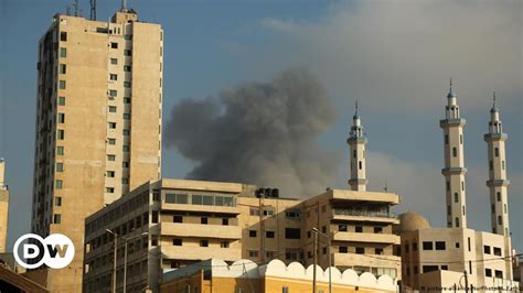 Israel e Hamas fecham cessar fogo após onda de bombardeios DW 14 07