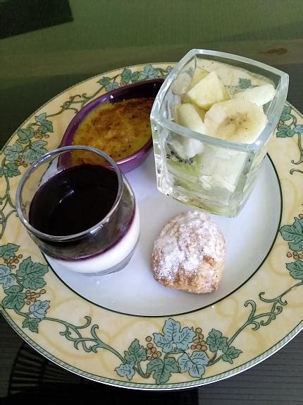 Recette De Dessert Gourmand Panna Cotta Cr Me Pistaches Amaretti