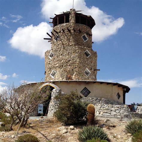 Desert View Tower in Jacumba, CA (18 Photos)