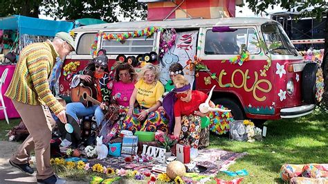 Hippiefestival In Gorinchem Druk Maar Tijdelijk Stilgelegd Door Harde