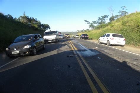 E Tome Notícia Colisão Entre Caminhões Na Br 101 Deixa Vítima Fatal