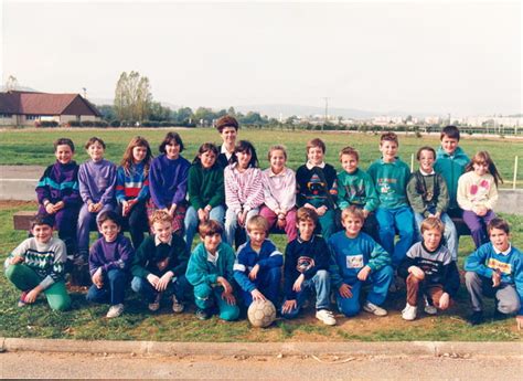 Photo De Classe CM2 De 1991 Ecole Frotey Les Vesoul Copains D Avant