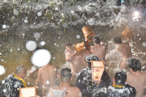 黒石寺蘇民祭 By Tomkamfoto （id：9449520） 写真共有サイトphotohito