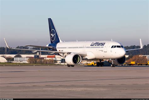 D AINP Airbus A320 271N Lufthansa Carlos Miguel Seabra JetPhotos