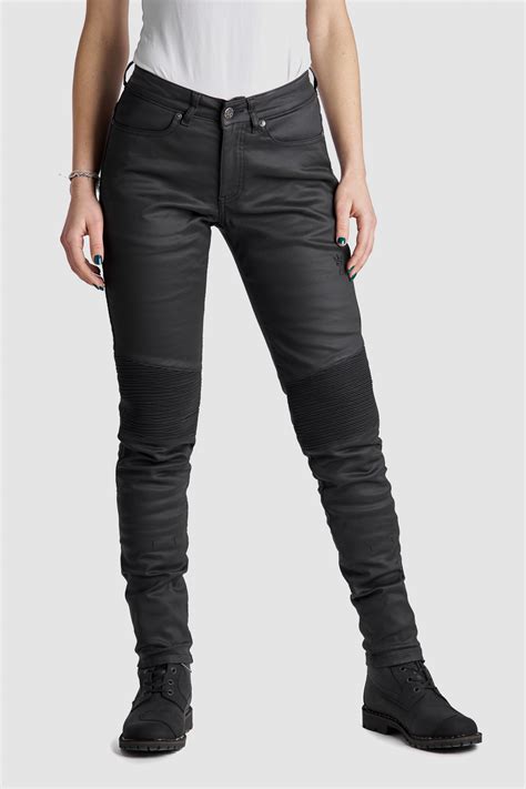 Women S Motorcycle Jeans Review By Rideapart Pando Moto