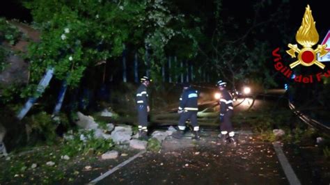 Maltempo Frana Sulla Statale Chiusura E Disagi In Liguria