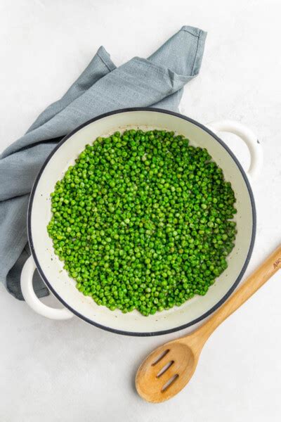 How to Cook Frozen Peas - The Stay At Home Chef