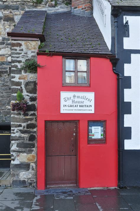 smallest house in the world 7