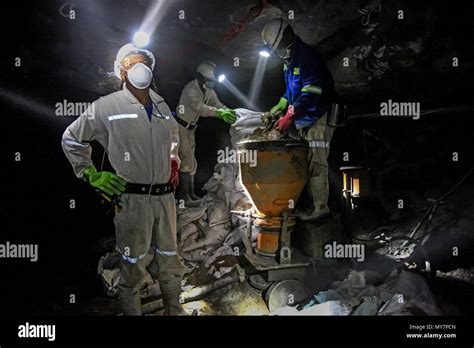 Platinum Mine Hi Res Stock Photography And Images Alamy