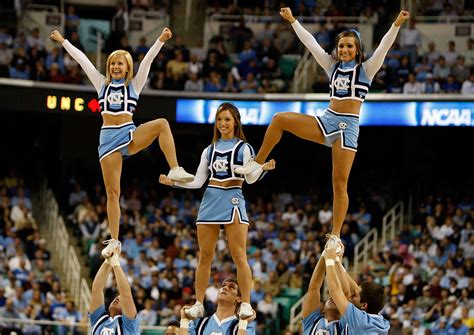 College Basketball Bombshells: 25 Hot Cheerleader Pics Sweeping the Web ...