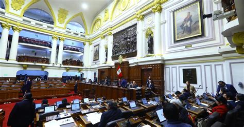 Congreso aprueba en segunda votación dictamen que le favorece en