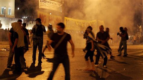 Proteste In Griechenland Polizeieinsatz Gegen Demonstranten In Athen