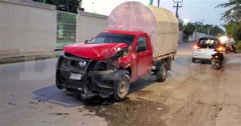 Borrachito Se Queda Dormido Y Se Estampa Contra Camioneta