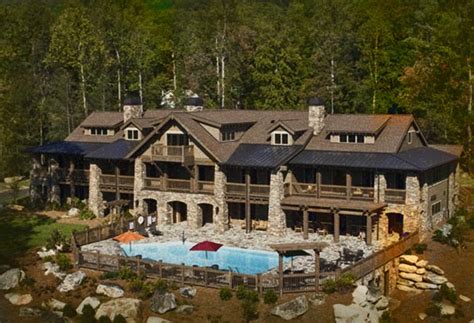 The Lodge on Lake Lure - FrightFind