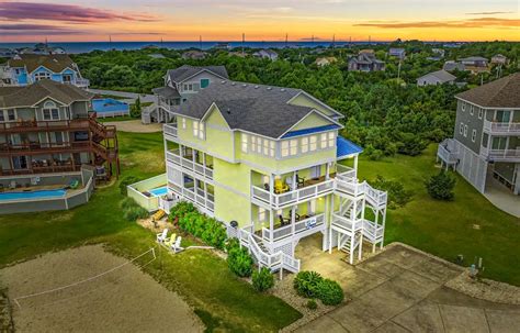 The Parrot Head Inn Vacation Rental Home In Salvo NC