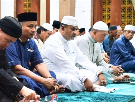 Bupati Aunur Rafiq Buka Safari Ramadan Perdana Di Masjid Baitul Karim