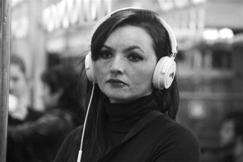 Kostenlose Bild: Monochrom, Menschen, Porträt, Musik, Frau, Person ...