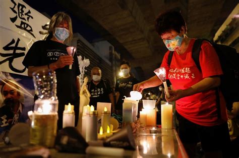 港警以限聚令反對六四晚會 百人到荔枝角收押所點燭紀念 國際 自由時報電子報