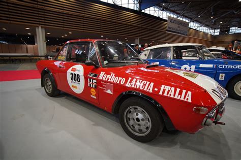 Photo Epoqu Auto Voiture Rallye Lancia Fulvia Hp