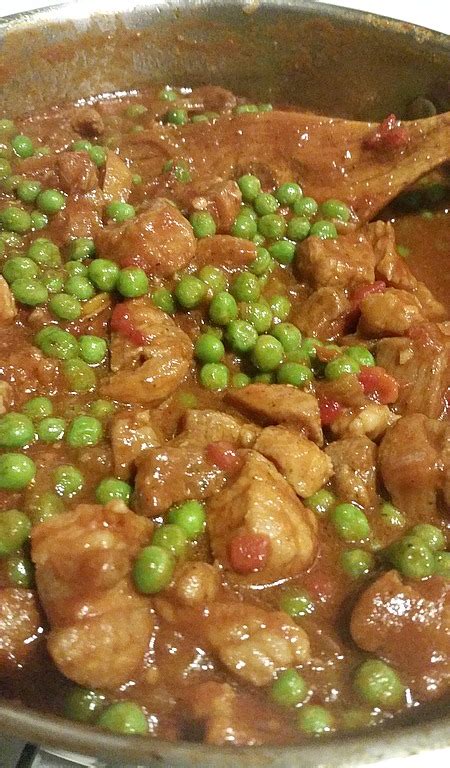 Pork And Peas Easy One Pan Meal Pork Guisantes Recipe Phillipino Food Filipino Pork