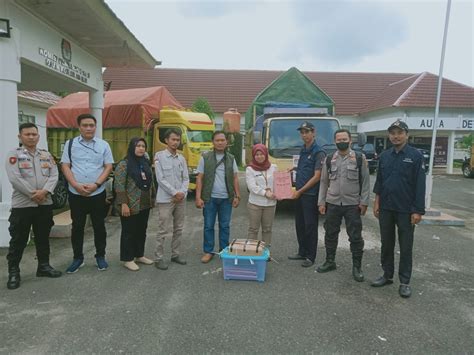 Pengamanan Dan Pengawalan Pengiriman Logistik Kotak Suara Pemilu