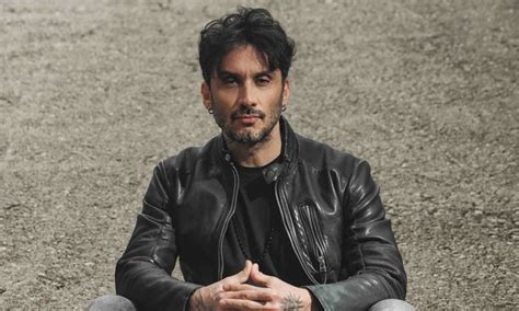 Fabrizio Moro Torna Con Il Nuovo Ep La Mia Voce Vol 2 E Il Singolo Dove