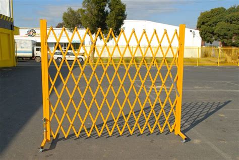 Expandable Barriers Verge Safety Barriers