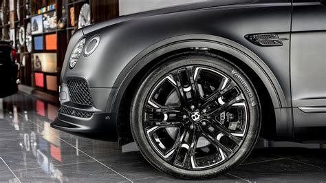 Kahn Design Takes On The Bentley Bentayga