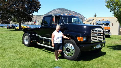 1998 Ford F800 Crew Cab Pu 83 Cummins Air Ride Rear Air Seats Air