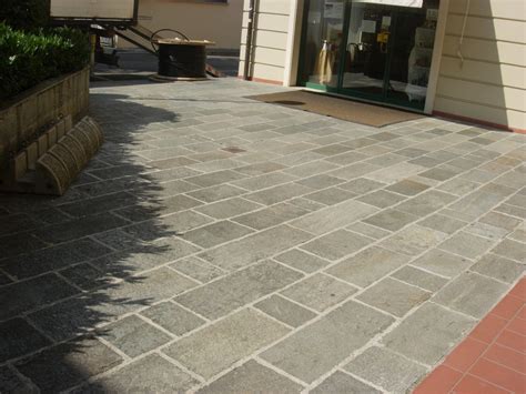 Pavimenti Per Esterni In Pietra Vialetti E Piazzali In Pietra Di