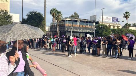 Cientos De Mujeres Se Concentran En La Plaza Mayor De Torre N