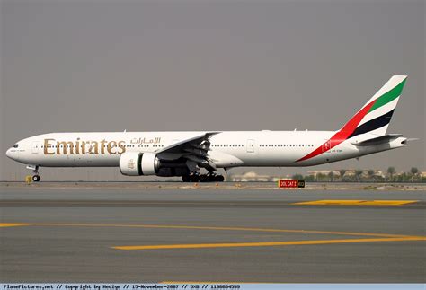 Picture Emirates Boeing H Er A Ebp