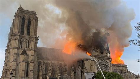 Navidad 2019 Catedral De Notre Dame Sin Misa En Esta Tradicional