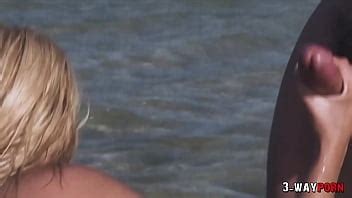 Way Porn Two Sex Addict Blondes On A Poor Guy XNXX