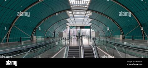 Longyang Road Station Station Maglev Train Of Shanghai China Stock
