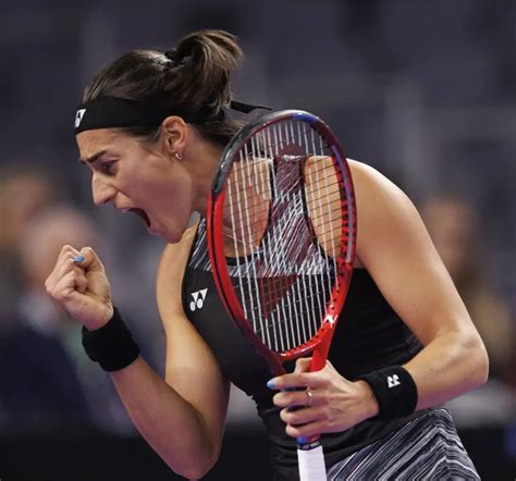 Wta Finals Caroline Garcia Downs Resilient Daria Kasatkina To Book Sf