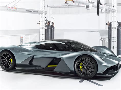 Aston Martin Valkyrie Rb 001 Neweys Traum Supersportler Auto Motor