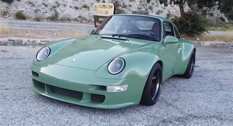 Gunther Werks First Customer 400r Is A Tasty Porsche 993 Dipped Into